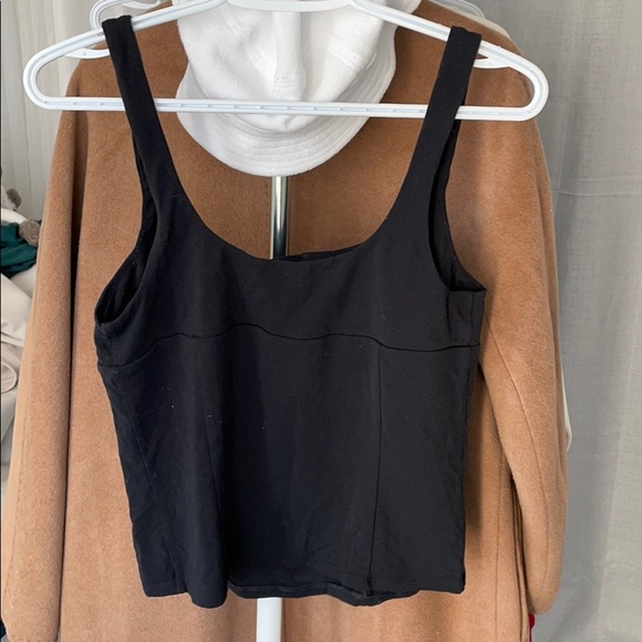 2 for $60 Wilfred Free Aritzia Libra Tank Tops - Picture 7 of 12